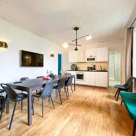 Urbanflat 99 - Beautiful 6 Bdr In The Center Of Parigi