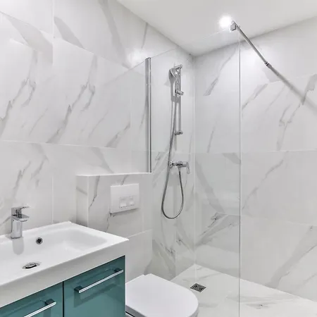 Appartamento Urbanflat 99 - Beautiful 6 Bdr In The Center Of