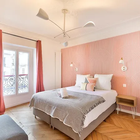 Appartamento Urbanflat 99 - Beautiful 6 Bdr In The Center Of Parigi