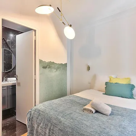 Urbanflat 99 - Beautiful 6 Bdr In The Center Of * Parigi