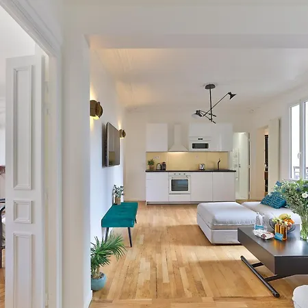 Urbanflat 99 - Beautiful 6 Bdr In The Center Of *